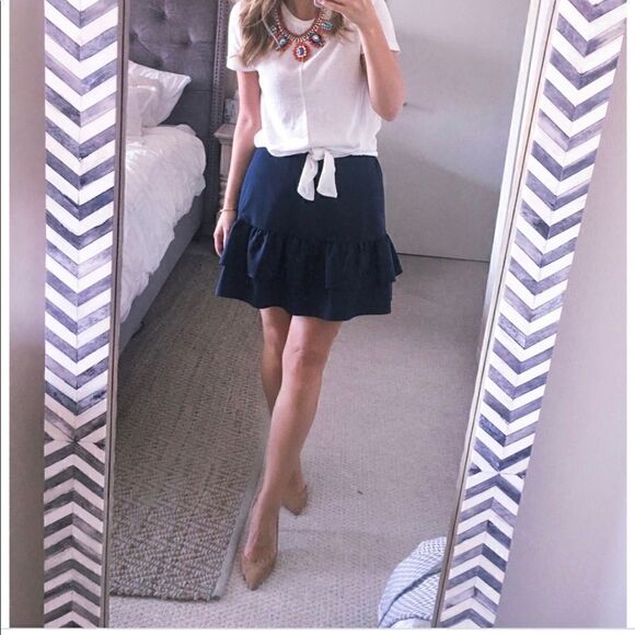 NWT J Crew Gray Ruffled Skirt size 2 - Picture 2 of 8